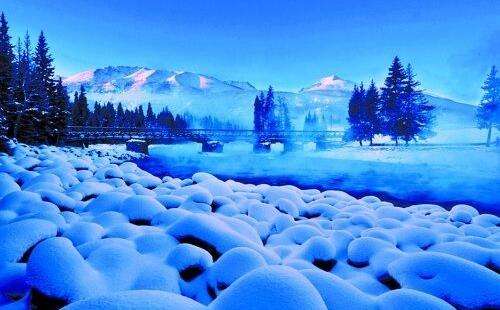 大雪纷飞 新疆冬季旅游热情依旧 盘点新疆冬季旅游必去的景点