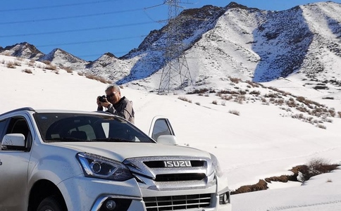  新疆包车一天多少钱