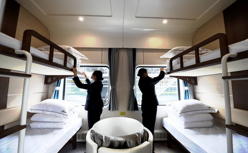 20250306_新疆熊猫专列_20250306_130634_4247