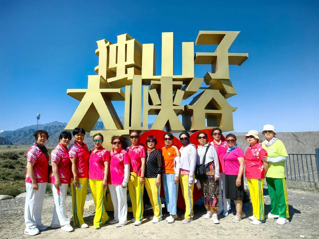 深圳人，别在被生活“蒸”融了！直飞新疆，这份避暑天花板攻略（含预订渠道）请锁死