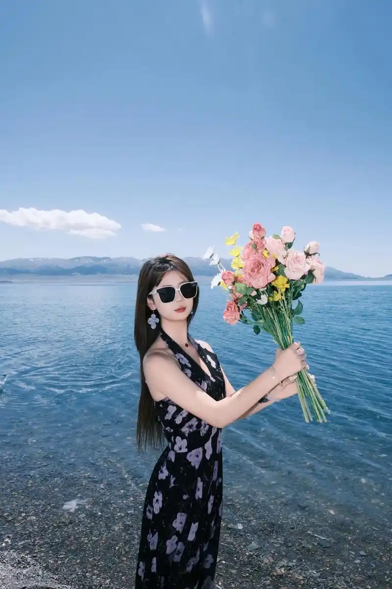 【中山出发去新疆旅游，参加乌鲁木齐起喀什止的南北疆大环线18日游6人拼车小团在哪预订？电话多少？】